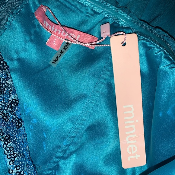 Prom dress - Picture 4 of 5